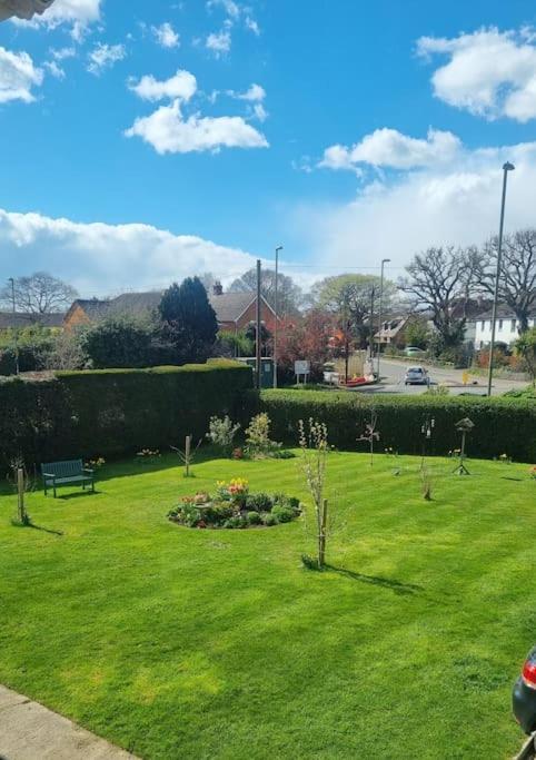 Spacious Self Contained Flat In Superb Location Lymington Εξωτερικό φωτογραφία